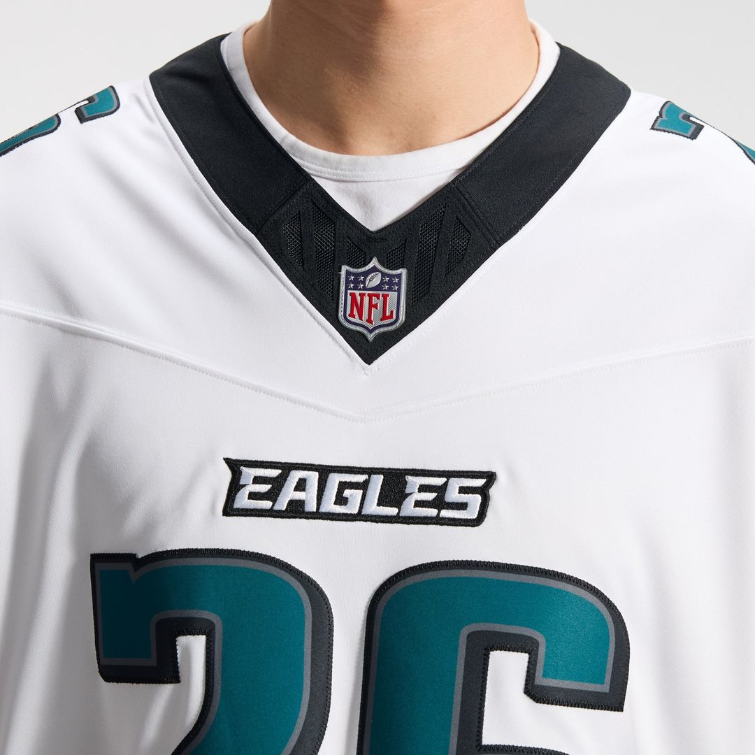 Philadelphia Eagles Saquon Barkley Nike White Vapor FUSE Stitched Limited Jersey